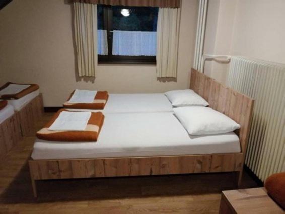 Aparthotel Planinski Dom Gore Dol pri Hrastniku Exterior foto